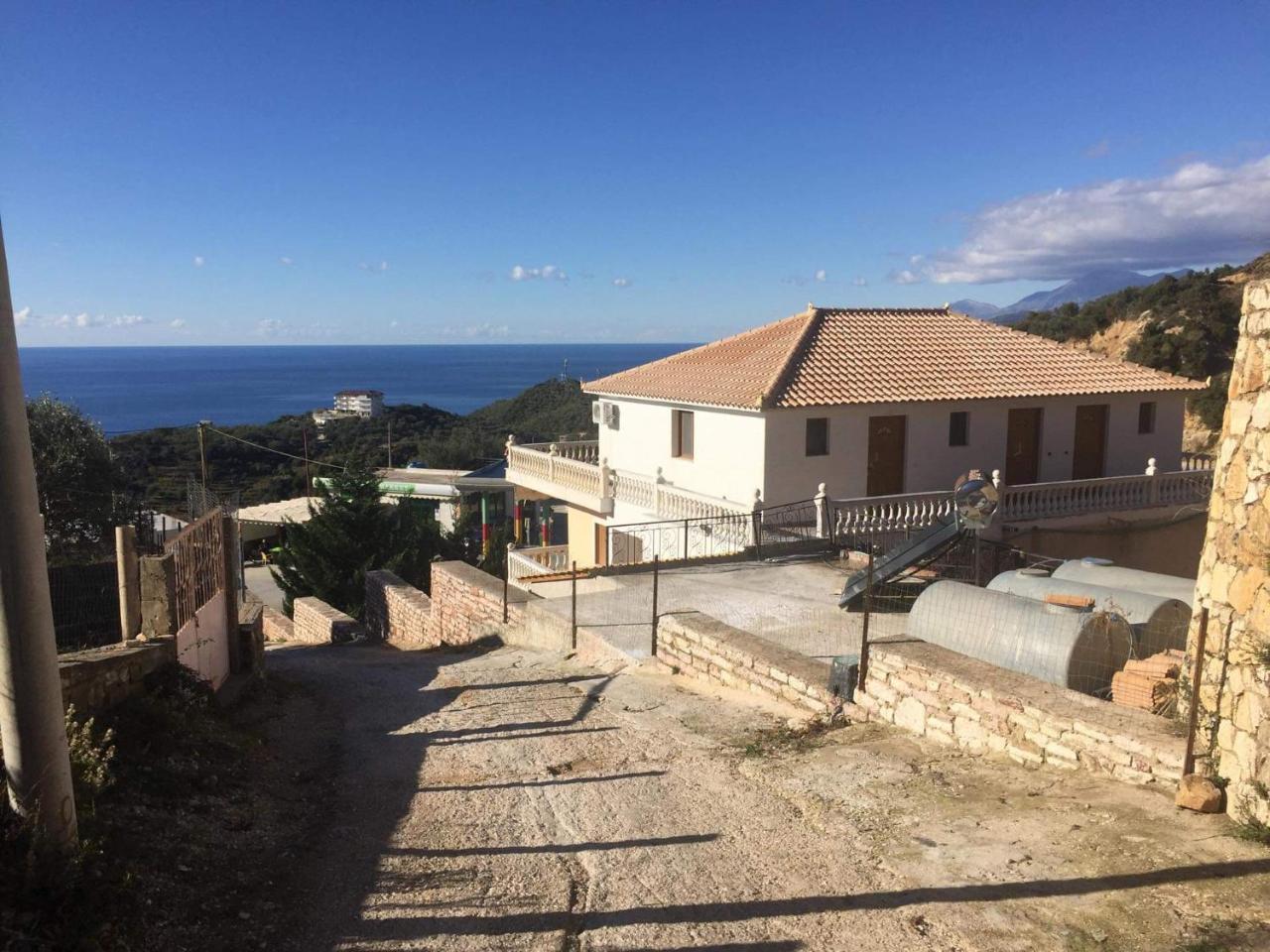 Hotel Lagjini Lukovë Dış mekan fotoğraf