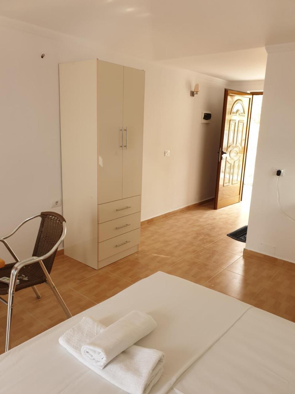 Hotel Lagjini Lukovë Dış mekan fotoğraf