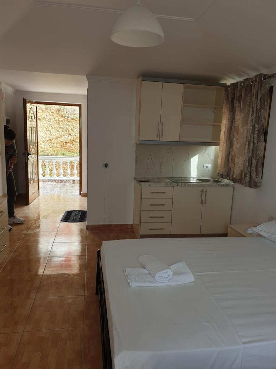 Hotel Lagjini Lukovë Dış mekan fotoğraf